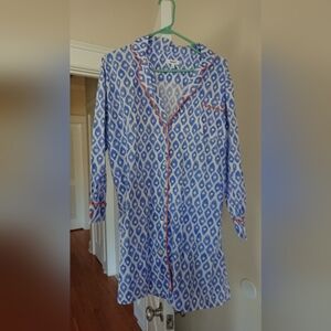 Marigot the Blue and white Patterned classic Pajama nightshirt size L